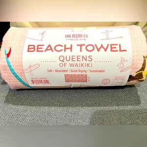 TAG ALOHA CO. Sand Free, Sustainable Beach Towel - “Queens of Waikiki” Print